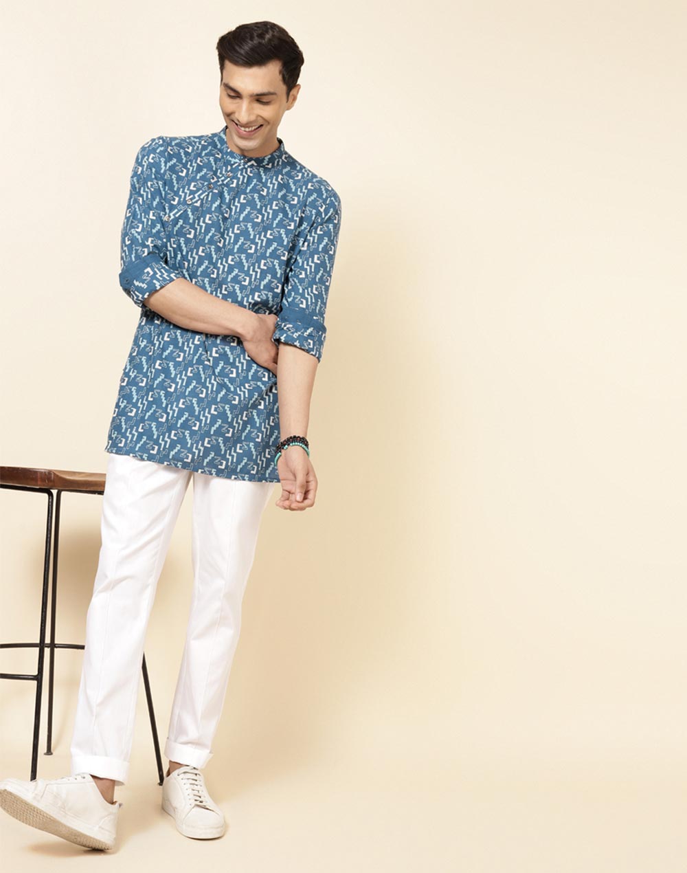 BLUE COTTON PRINTED SLIM FIT SHORT KURTA